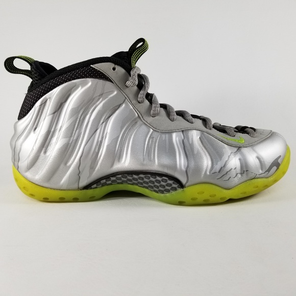 Nike Other - Nike Air Foamposite One PRM Men's Athletic Shoes 7